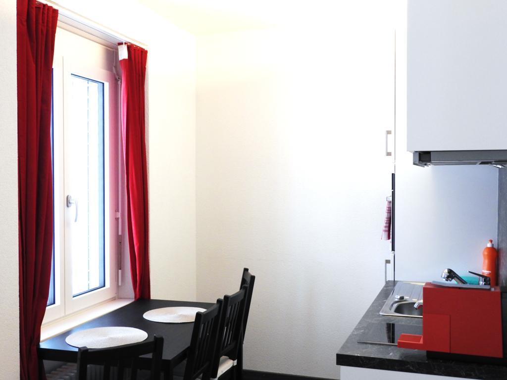 Inside Five Aparthotel Zurich Bilik gambar
