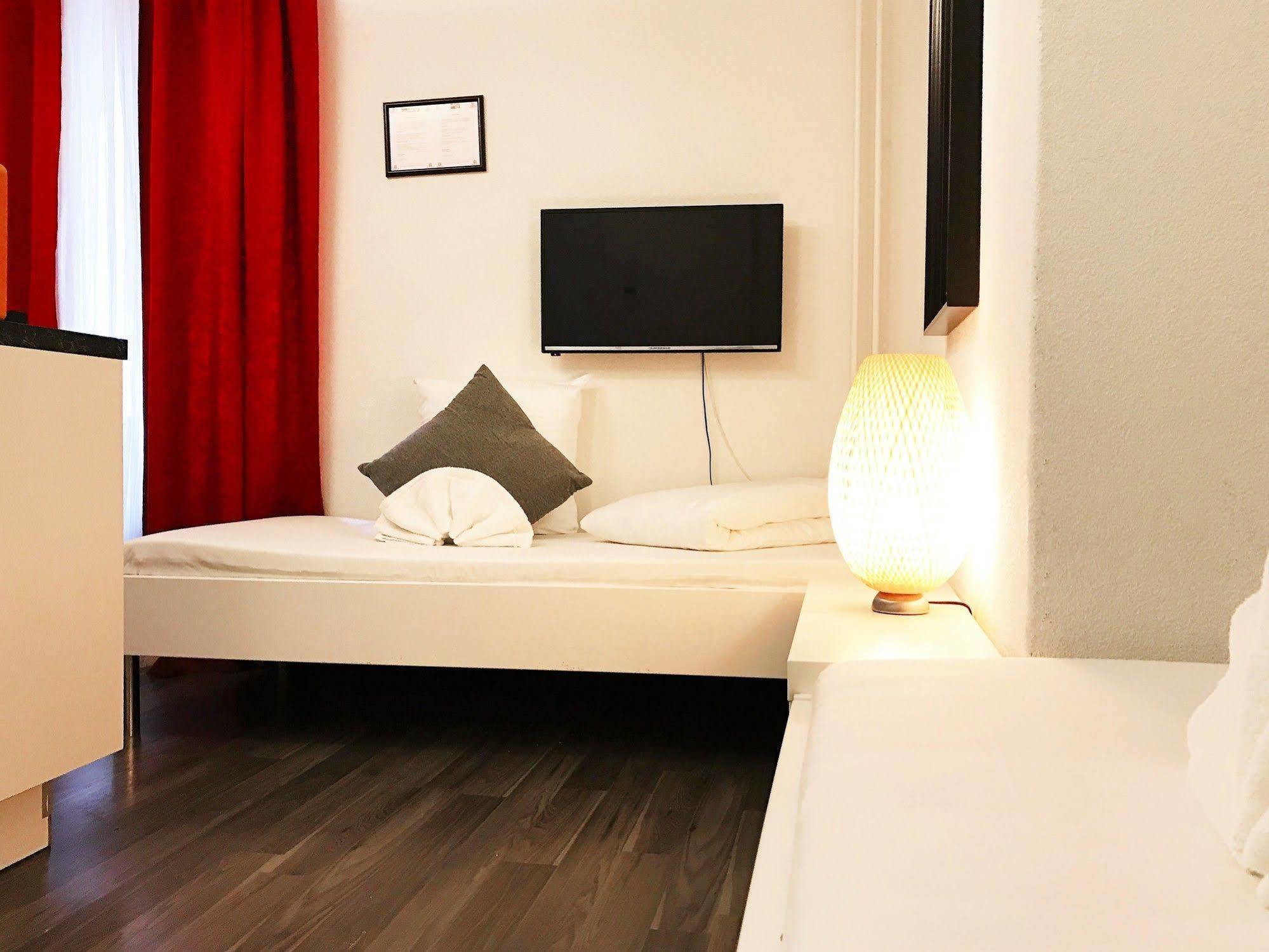Inside Five Aparthotel Zurich Luaran gambar